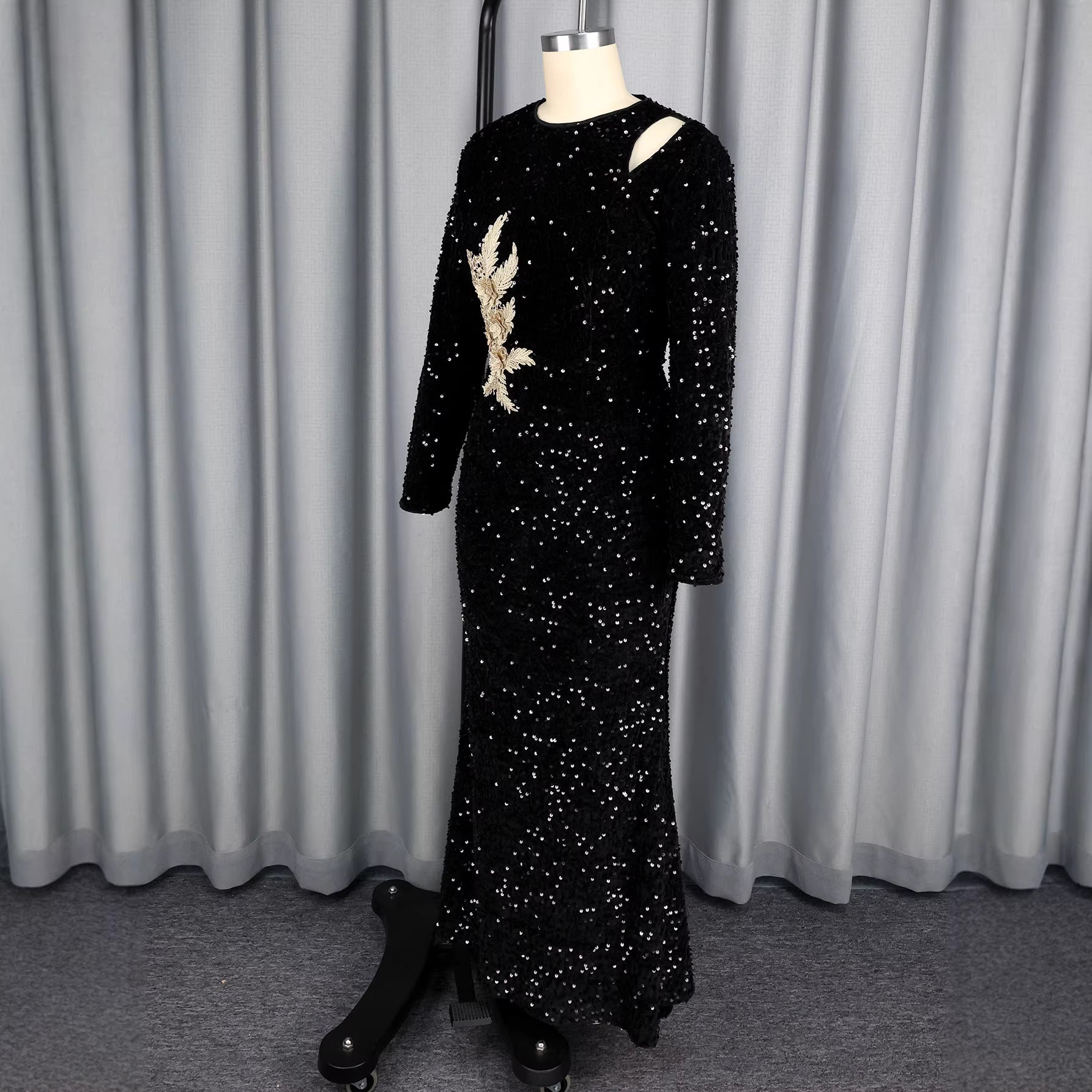 Hollow sequin dress