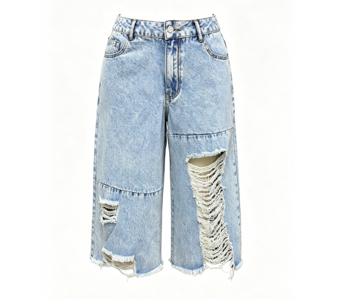 Loose ripped jeans