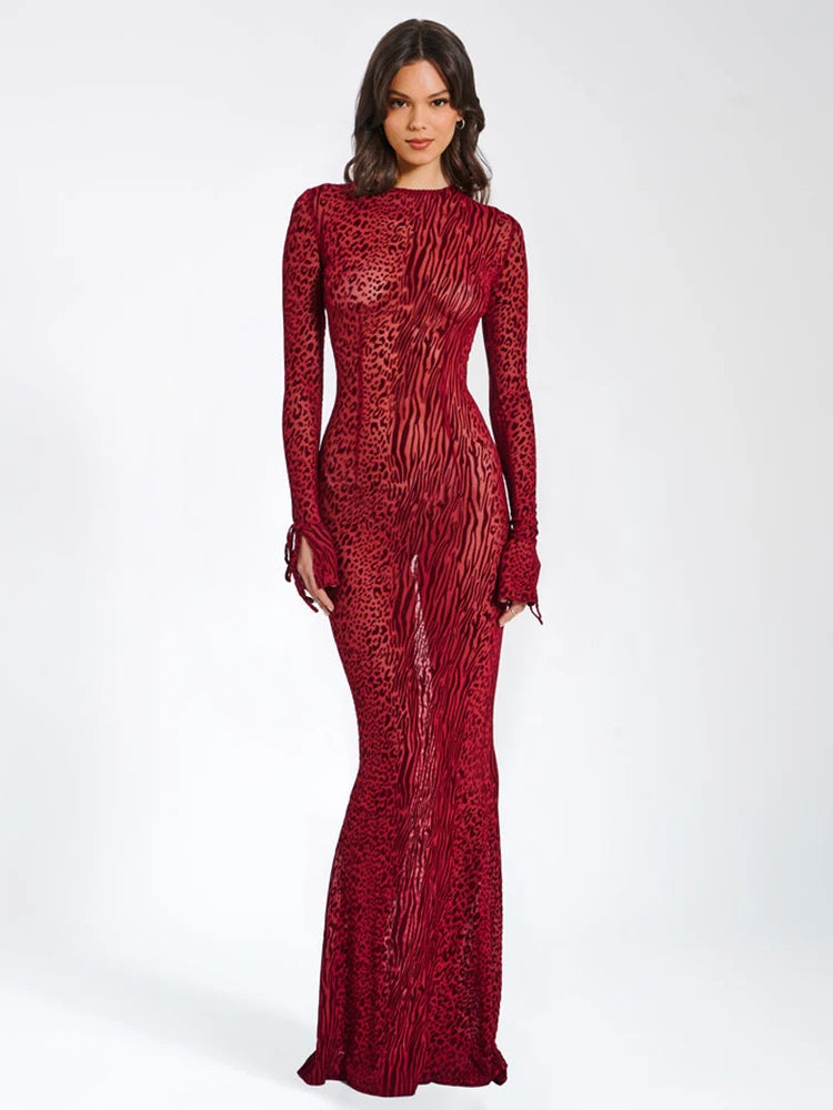 Leakage back long dress