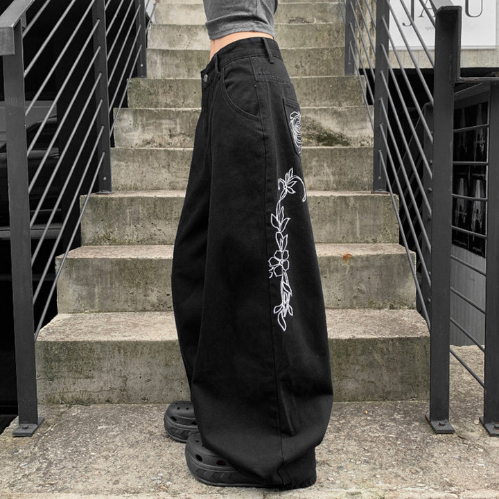Rose Embroidered Loose Jeans